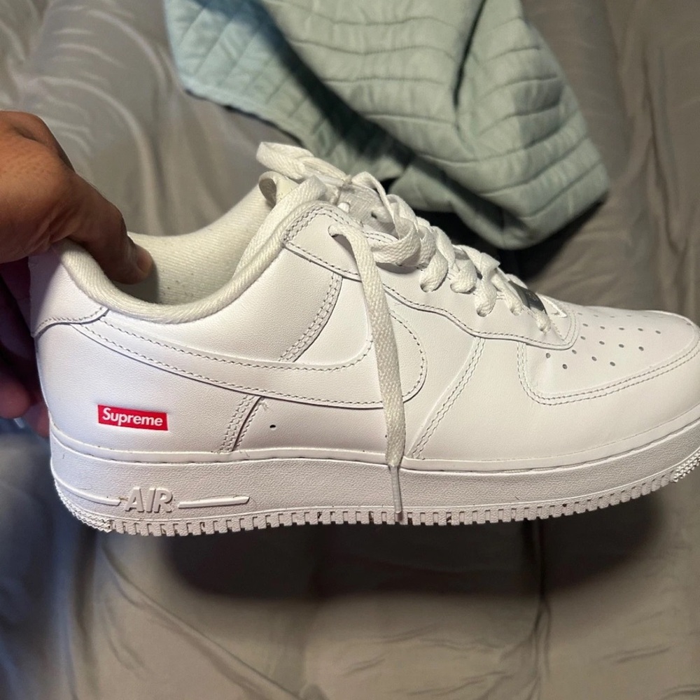 Supreme Nike Air Force 1
